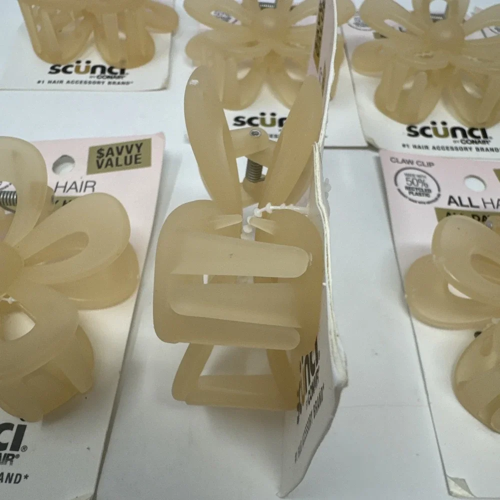 8X Scunci Flower Claw Hair Clip All Day Hair Hold 7CM , Tan